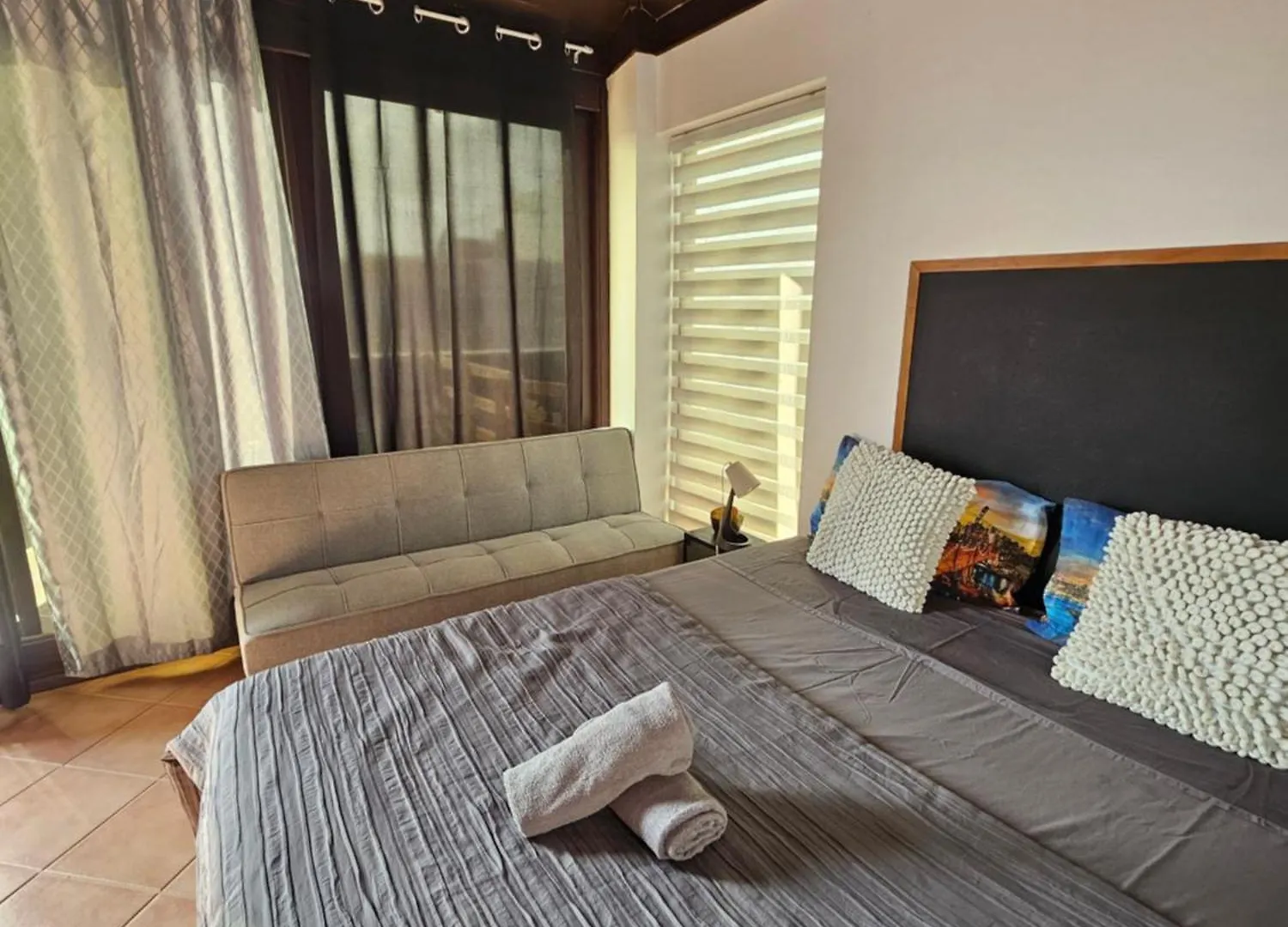 Blue Eagle Guesthouse - Casa De Hospedes Santa Maria