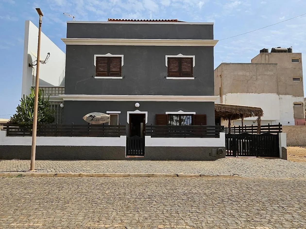 Blue Eagle Guesthouse - Casa De Hospedes Santa Maria Affittacamere