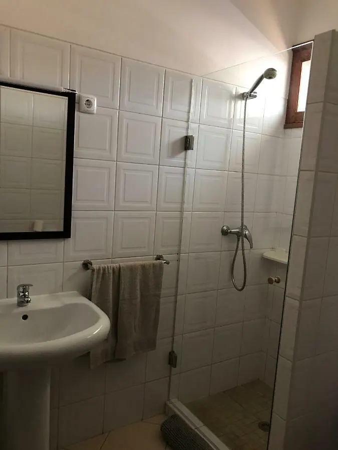 *** Affittacamere Blue Eagle Guesthouse - Casa De Hospedes Santa Maria Capo Verde
