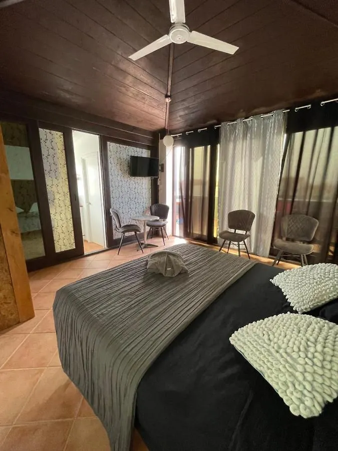Blue Eagle Guesthouse - Casa De Hospedes Santa Maria 3*,