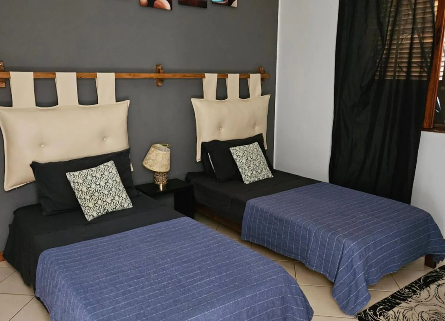 Blue Eagle Guesthouse - Casa De Hospedes Santa Maria 3*,