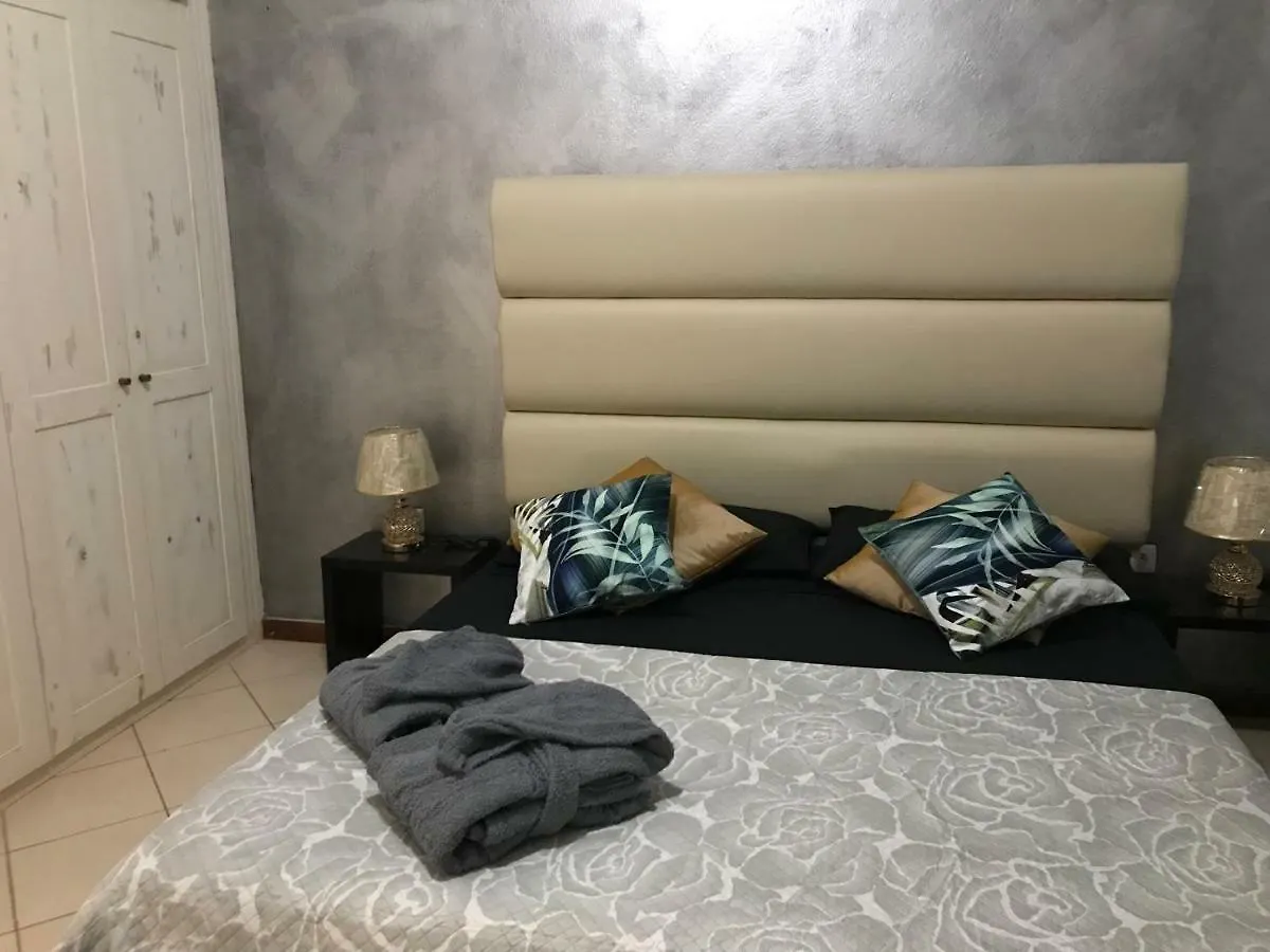 Blue Eagle Guesthouse - Casa De Hospedes Santa Maria Cape Verde
